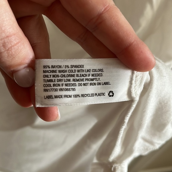 A New Day Women's Short Sleeve V-Neck T-Shirt Size X-Large - Picture 7 of 7